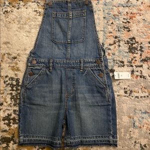 Girls size Large (10/12) GAP Kids denim shortalls